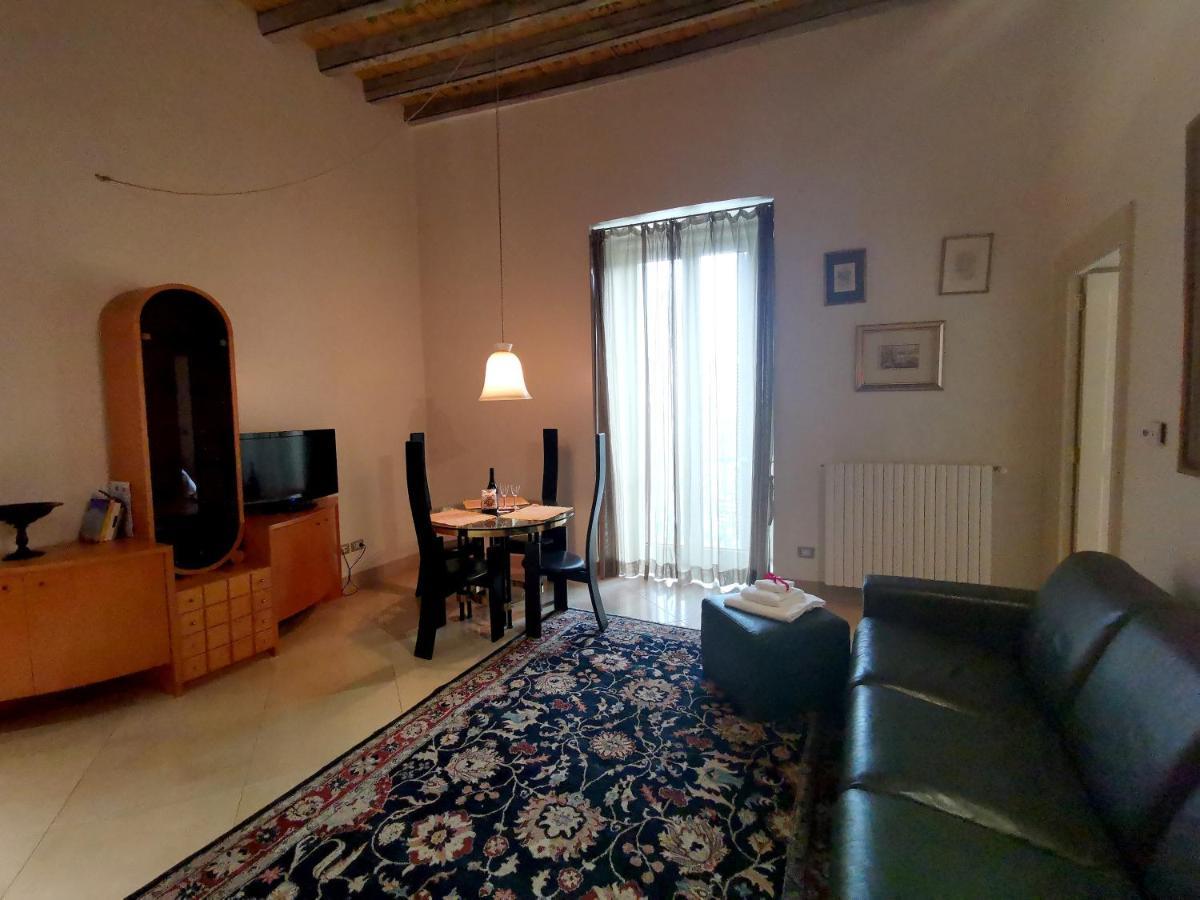 Scesa San Michele Lägenhet Bari Exteriör bild